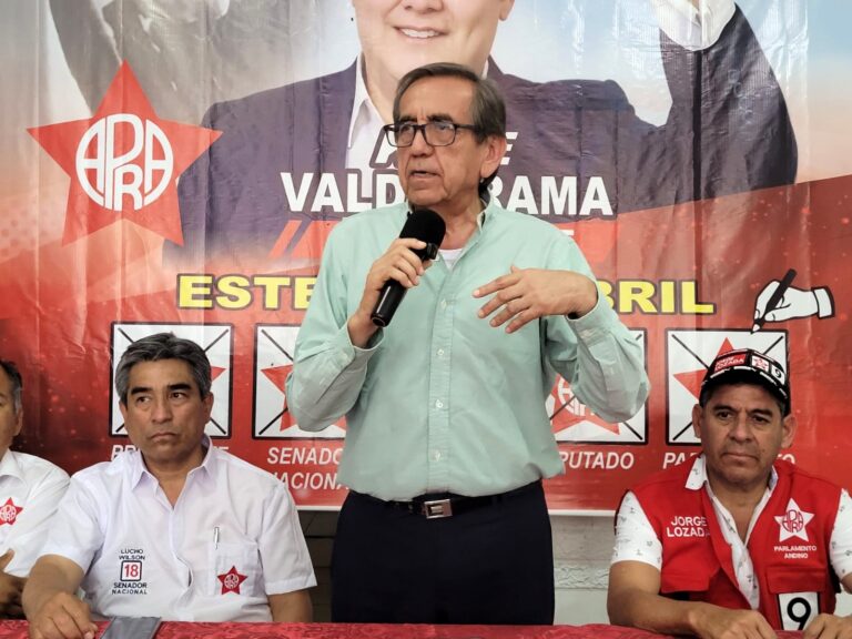 Ilo: Jorge Del Castillo cuestiona relevo presidencial y responsabiliza a líderes políticos por crisis en el Congreso