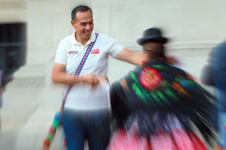 Muchachito no, tonto tampoco