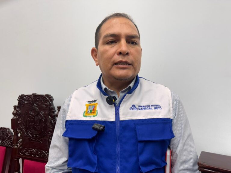 MPMN reconoce retrasos en obras por fallas contractuales y trámites burocráticos