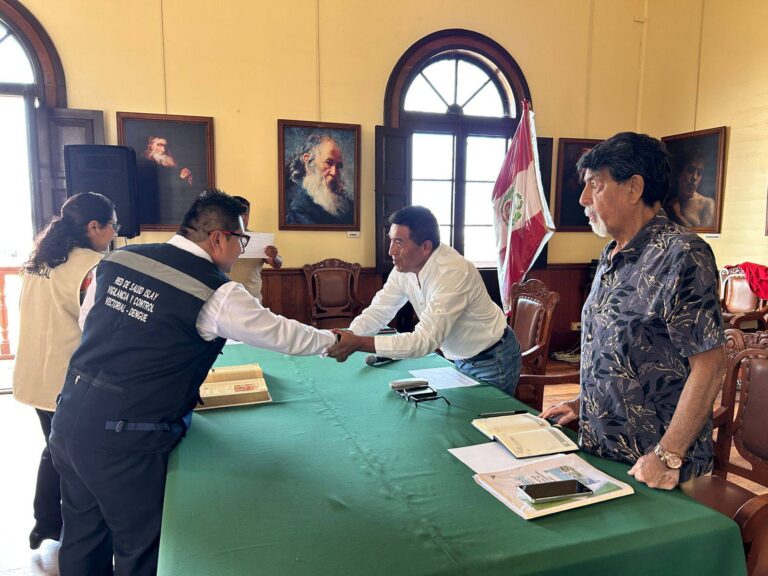 Juramentan a nuevos integrantes del Coprosec Islay