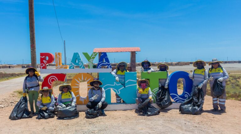 Mejía: ejecutan faena de limpieza en playa El Conto