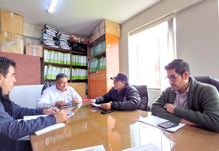 Consejero supervisa avances de proyectos de inversión en Islay