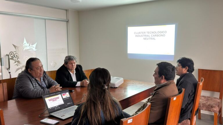 Arequipa impulsa clúster carbono neutral