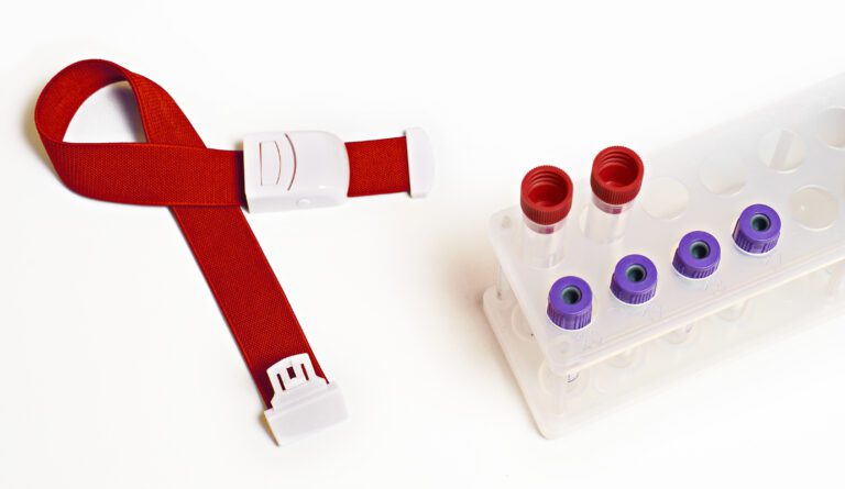 Casos de VIH aumentan en Arequipa y Moquegua hacia 2025