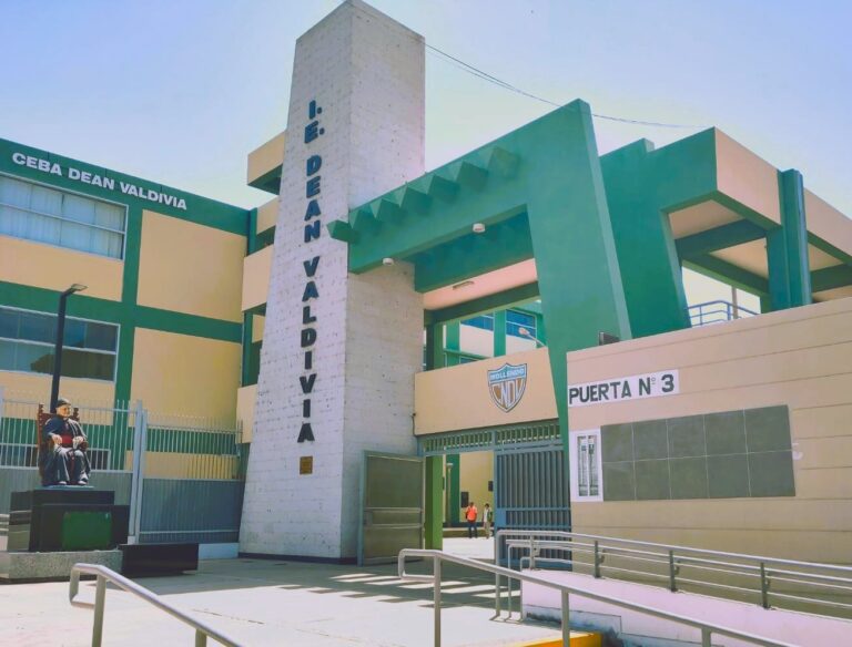 Docente denuncia presunto hurto valorizado en S/ 18 mil en la IE Deán Valdivia