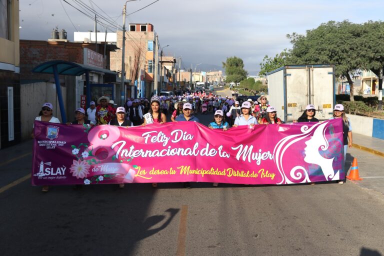 En Islay-Matarani realizarán pasacalle por la mujer