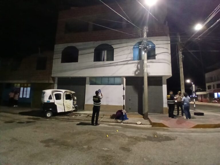 Atacan vivienda a balazos y queman mototaxi en Pampa Inalámbrica