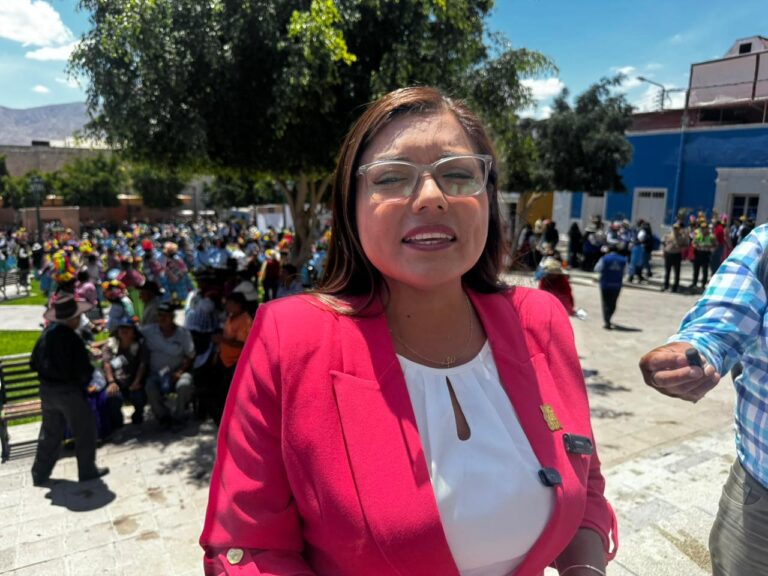 Trinquetes Políticos: El tecnológico para Omate