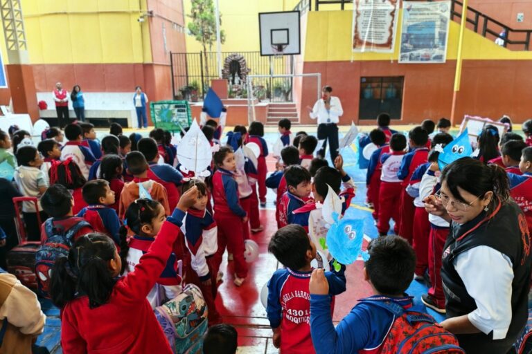 Más de 8 mil escolares participan en concurso ‘Gota de Oro’ de Sunass
