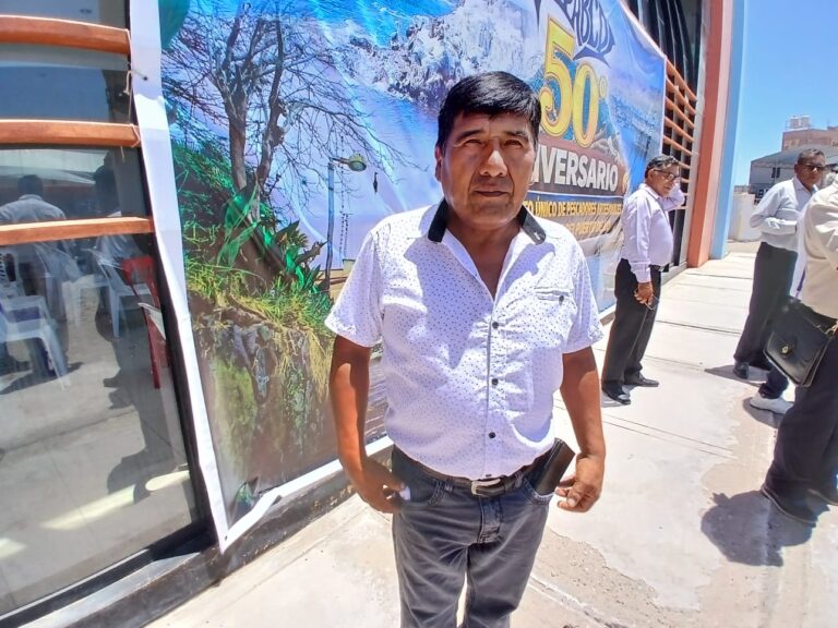 Pescadores plantean aprovechar agua del río que se pierde en el mar en lugar de construir planta desaladora