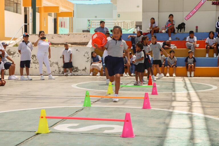 Programa “Juguemos” inicia actividades con escolares en Mollendo