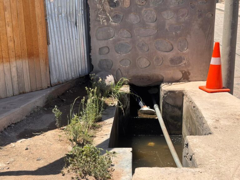 Joven de 21 años fallece tras caer a canal de regadío en Los Ángeles