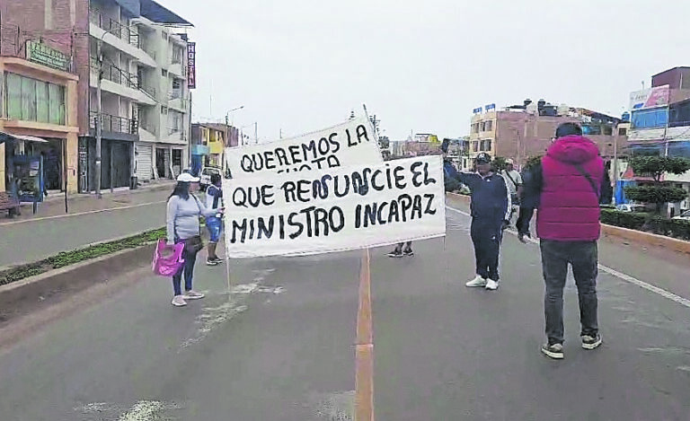 Pescadores de la macro sur cuestionan respuesta y exigen diálogo con ministro