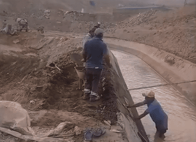 Restablecen suministro de agua tras reparación de canal en Cocachacra