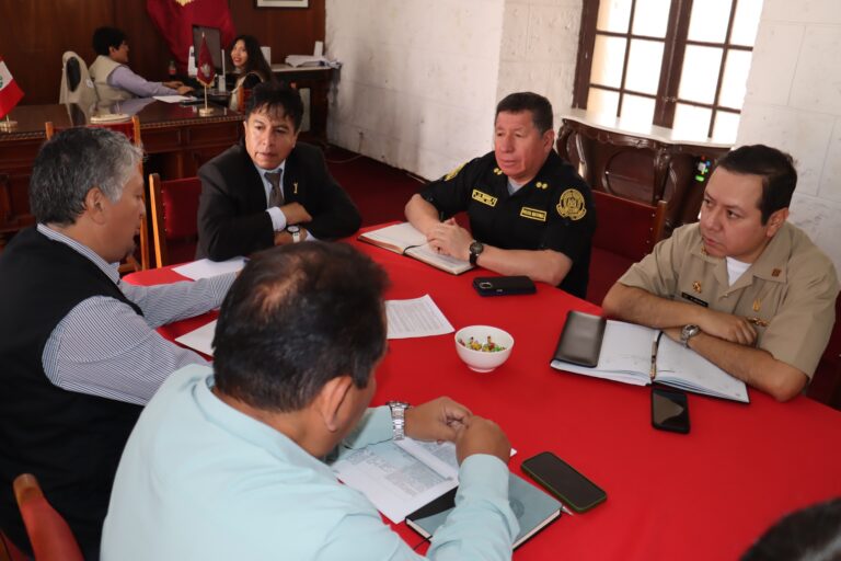 Refuerzan coordinación ante conflictos sociales en Arequipa