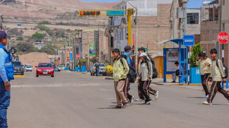 San Antonio refuerza la seguridad escolar con despliegue permanente de serenazgo