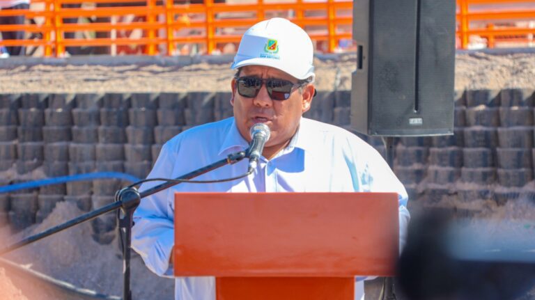 Más de la mitad de obras están paralizadas en San Antonio