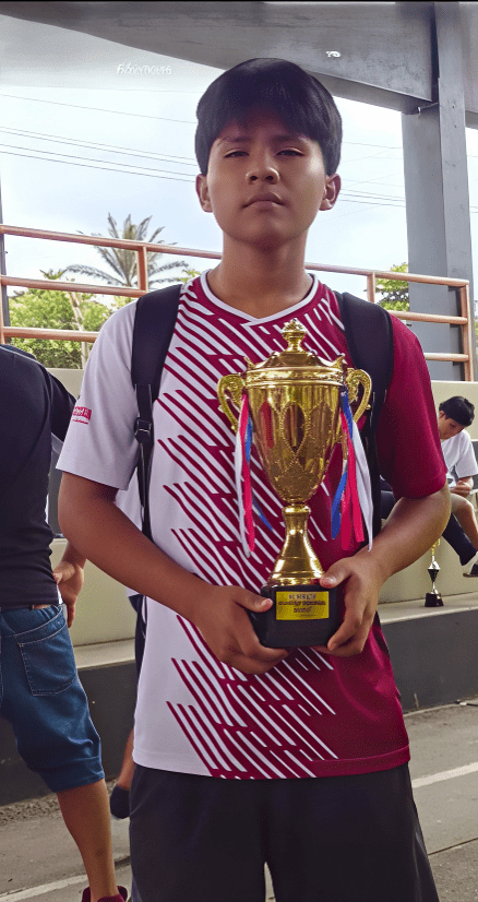 Estudiante de la I.E. Deán Valdivia gana medalla nacional en levantamiento de pesas 1 Stephano Lazon Ojose IE Dean Valdivia levantamiento de pesas 27032026 La Prensa Regional