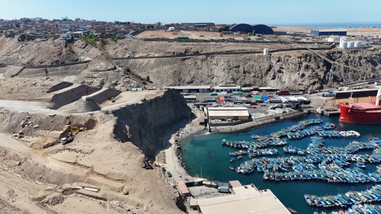 Con 32 % de avance continúa obra de estabilización del talud domo La Virgen
