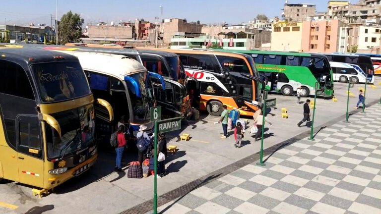 Alza en combustibles eleva pasajes interprovinciales en Arequipa