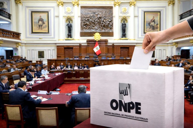 Senadores: así se eligen y estos son los candidatos nacionales