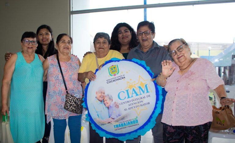 Aperturan nuevo Centro Integral de Atención al Adulto Mayor en Cocachacra