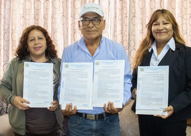 Suscriben convenios para reforzar personal educativo en colegios de Cocachacra