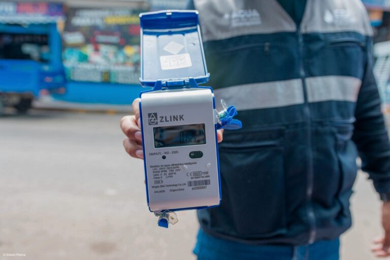 EPS Moquegua impulsa la transformación digital con medidores inteligentes