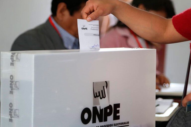 Retomar las elecciones primarias abiertas, simultáneas y obligatorias (PASO)