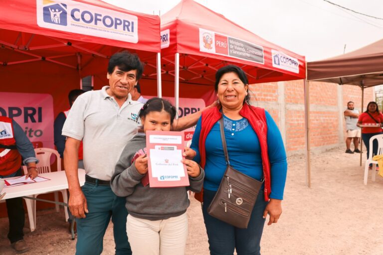Cofopri empadrona a más de 750 familias para títulos en Arequipa