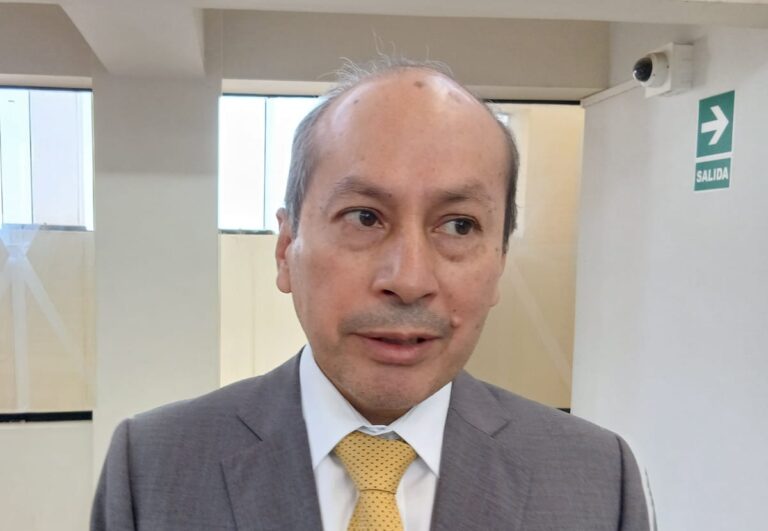 Presidente de la Corte de Moquegua supervisa sede judicial en Ilo