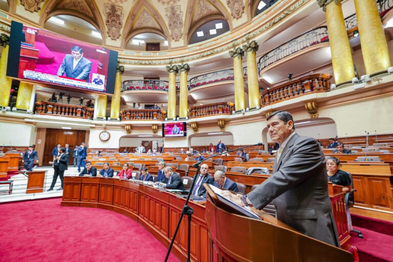 Congreso otorga voto de confianza al Gabinete de Luis Arroyo Sánchez