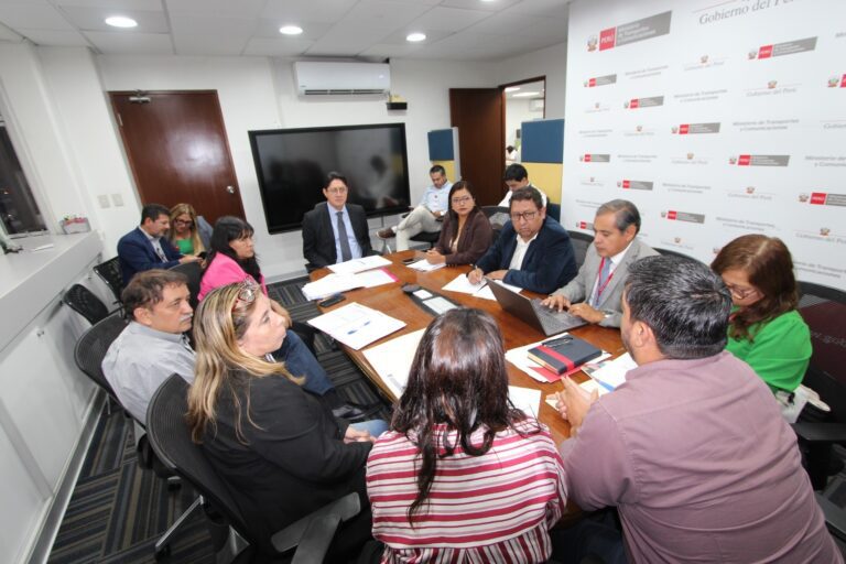 MTC impulsa convenio para espigón rompeolas de Ilo y avanza autopista Moquegua–Ilo