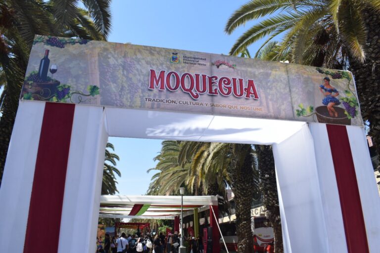 Moquegua lleva su cultura y sabor a Tacna con feria interregional