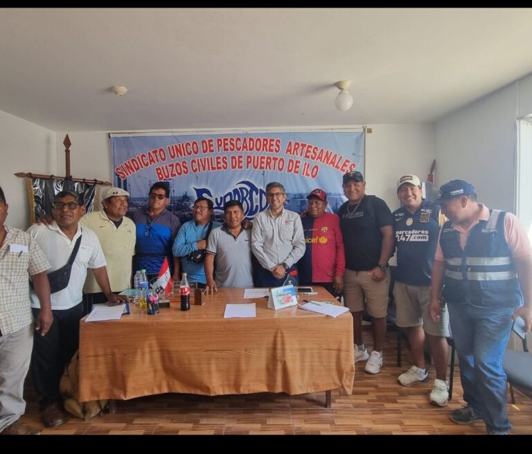 Pescadores artesanales se reúnen para cuestionar proyecto de espigón en Ilo