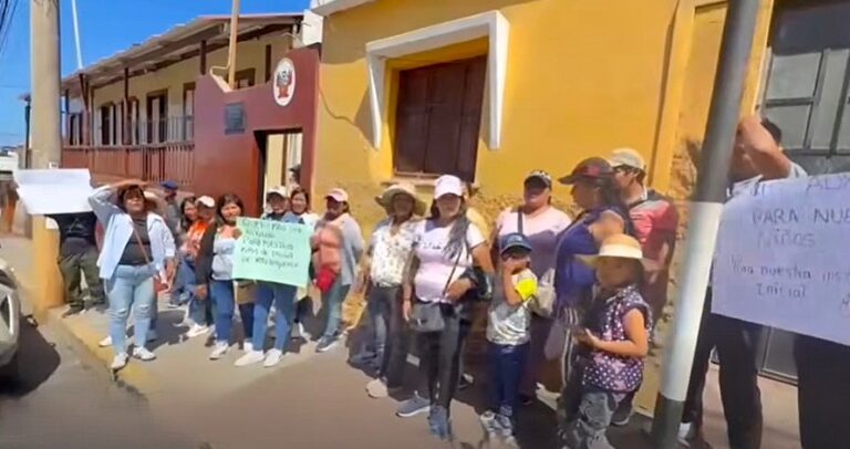 Padres de la I.E.I. de Alto Boquerón exigen auxiliar de educación