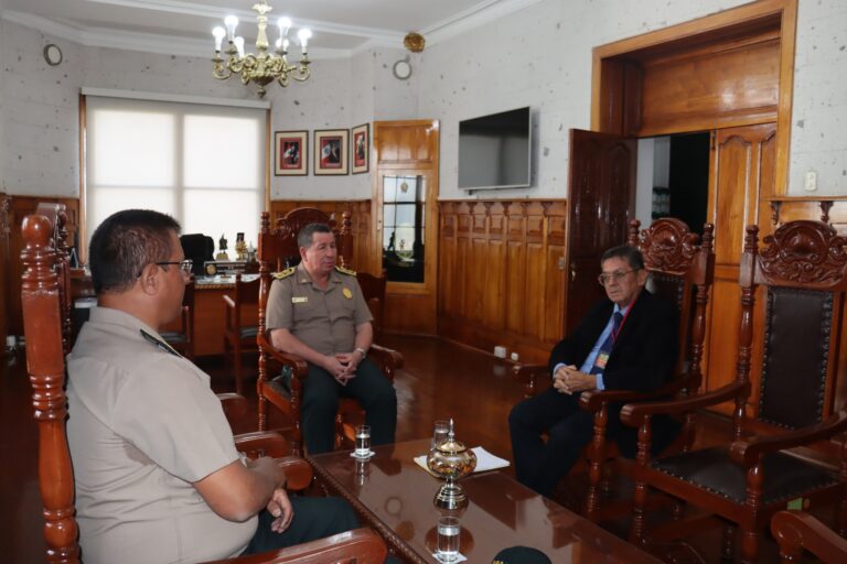 Cámara de Comercio de Islay y Policía coordinan seguridad