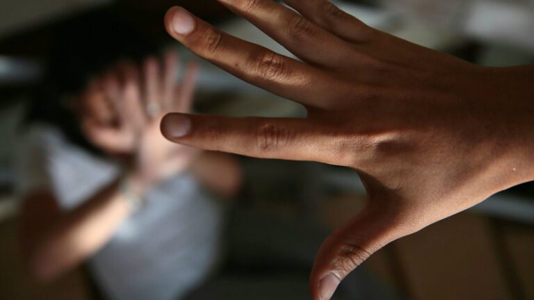 Sentencian a padre que violó a su hija menor de edad