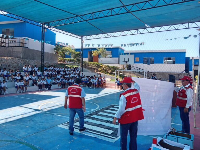 Escolares de Islay-Matarani reciben talleres sobre educación vial