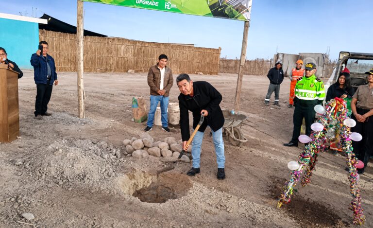 Colocan primera piedra de obra vial en Alto Boquerón con inversión superior a S/ 5.4 millones