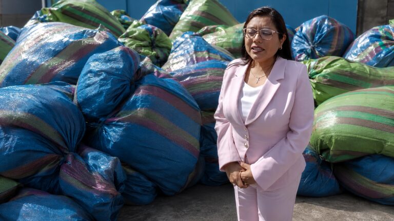Sin acuerdo regional: cuestionada donación de ropa usada compromete al GORE Moquegua