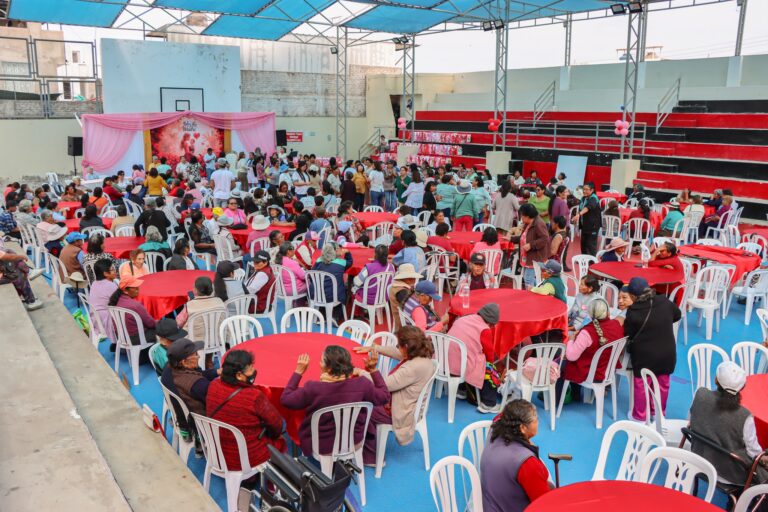 Madres del CIAM y de la Omaped participaron en emotiva actividad por su día