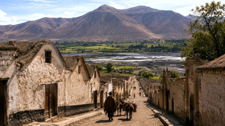 Fundación española de Moquegua — XVIII