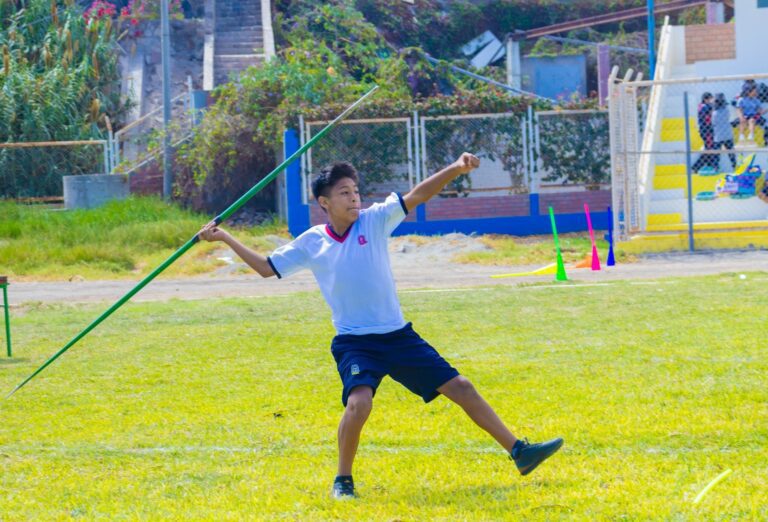 Escolares de Mejía compitieron en pruebas atléticas estudiantiles