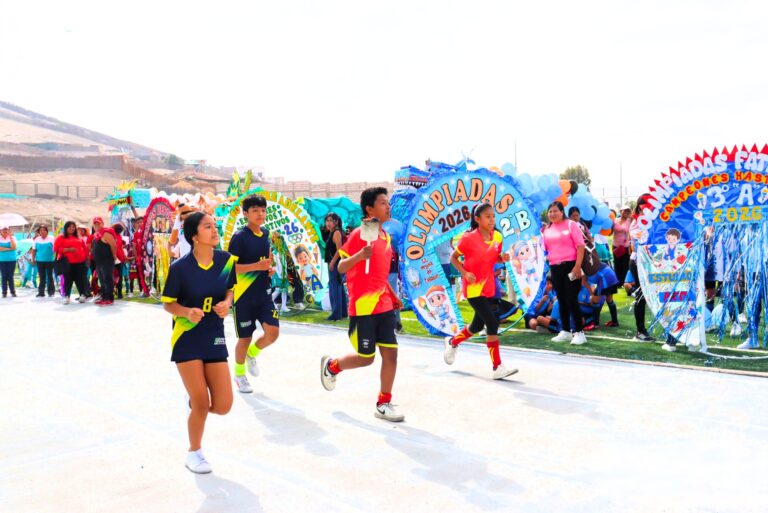 IE Virgen de Fátima inició sus olimpiadas en Deán Valdivia 