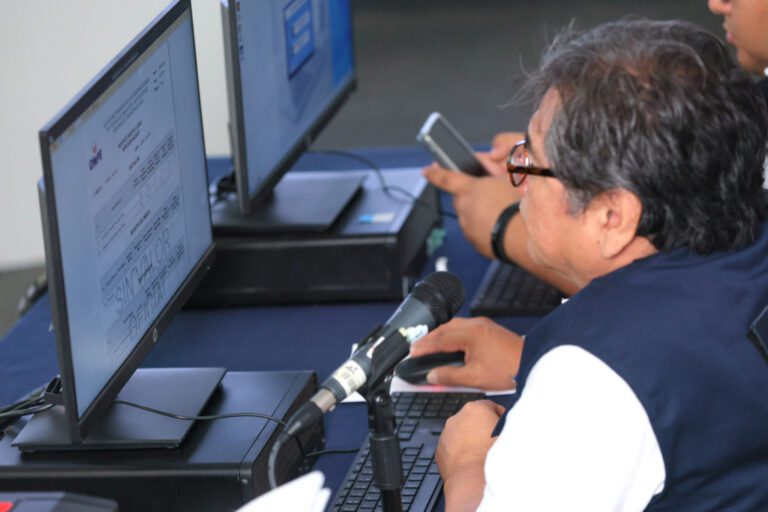 ONPE realiza simulacro del Sistema de Cómputo Electoral paras elecciones primarias de ERM