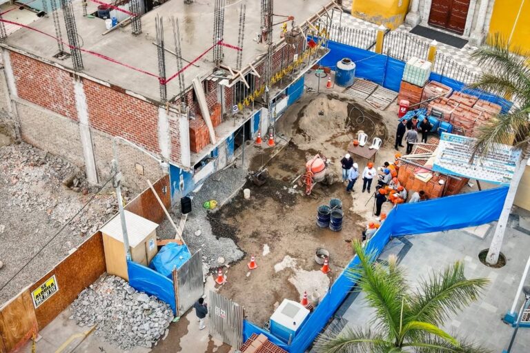 Avanza construcción del segundo nivel de la nueva Base de Serenazgo en Cocachacra
