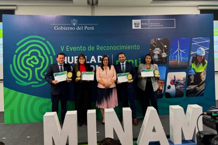Caja Arequipa logra reconocimiento del MINAM por gestión de huella de carbono