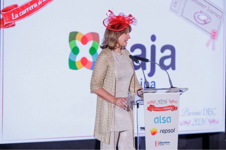 Caja Arequipa obtiene reconocimiento internacional por la Asociación Desarrollo de Experiencia de Cliente