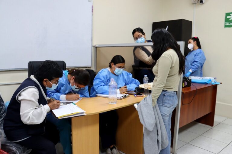 Caso de sarampión obliga a suspender clases presenciales en la UNAM